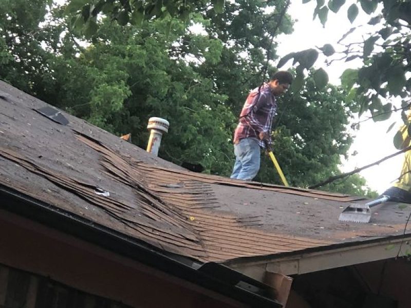 Watch: B&B construction Replace old roof